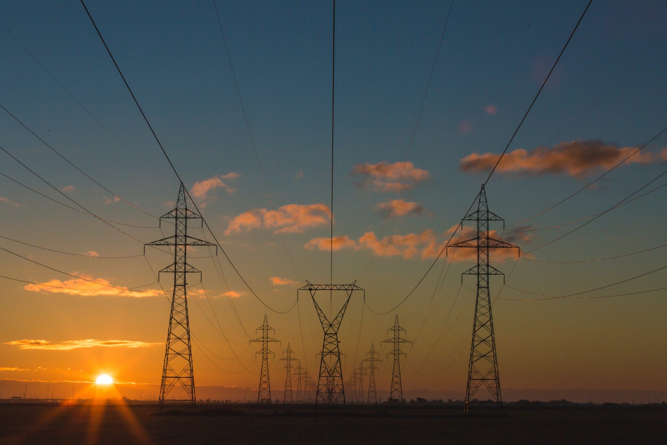 Eletricity cable lines at the sunset
